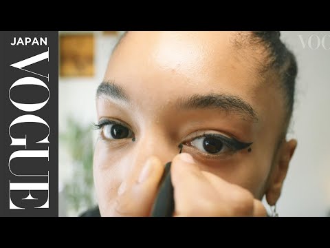 英迪拉-斯科特的閃光眼妝4分鐘搞定| 我的美容祕訣 - VOGUE JAPAN (インディラ・スコットが教える、4分でできるグリッター・アイメイク。| My Beauty Tips | VOGUE JAPAN)