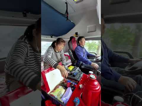 #用抖音记录卡车生活 #卡车夫妻日常 #roadtrip #automobile #truckdriver #truckdriverjobs #food #couple