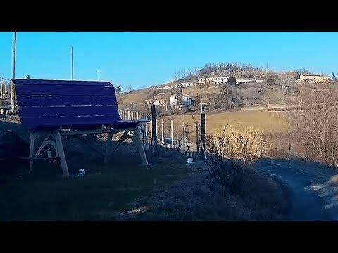 Dalla Panchina Gigante al passaggio a livello di Agliano (AT) - Giant Bench level crossing Agliano