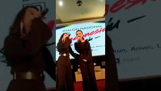 Download lagu Cantiknya duo racun mp3