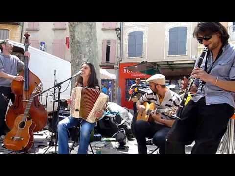 Lili Baba le Printemps au Bar du Marché Prades 66500 Aurélie Nogues and C°