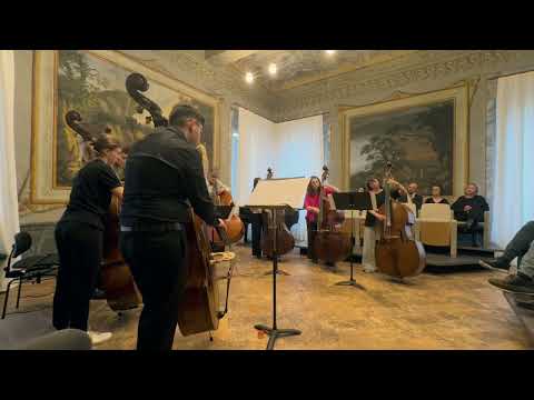 Renaud Garcia-Fons - Le Long De La Seine (Double Bass Ensemble)