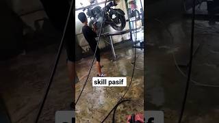 Download lagu saat karyawan steam cuci motor menggunakan skill pasif mp3 Download lagu saat karyawan steam cuci motor menggunakan skill pasif mp3