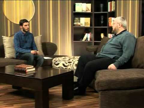 Ku duhet ta mbajmë shikimin gjatë duasë së kunutit? - 123.2