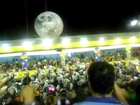 X-9 A PIONEIRA Desfile 2012 arquibancada (3).AVI