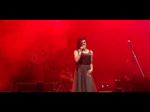 Sarah Diamonds s jejím mixem písní Lucie Bílé