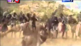 Download lagu On The Spot - 7 Keanehan di Balik Mata Uang mp3