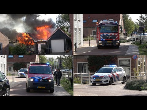 Grote brand verwoest schuren in Schelluinen
