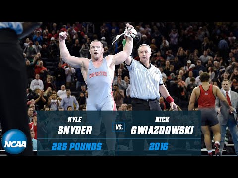 Kyle Snyder vs. Nick Gwiazdowski: 2016 NCAA title match at 285 pounds