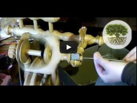 Flachs spinnen mit dem Spinnrad - spinning flax