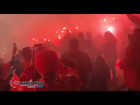 "El Nacional Vs Olmedo Recibimiento de la hinchada" Barra: Marea Roja • Club: El Nacional