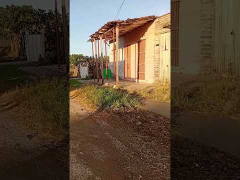 Paseo por las calles de Camajuani. Villa Clara. Cuba. Hoy con la calle Leoncio Vidal #callesdecuba