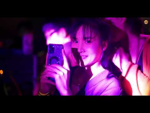 ภวังค์จิต[ปู่จ๋าน ลองไมค์] - ปราง ปรางทิพย์ l The moon bar นนทบุรี