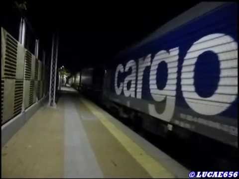 Un bel mercione con in testa la E474.016 SR SBB Cargo, in partenza da Gozzano