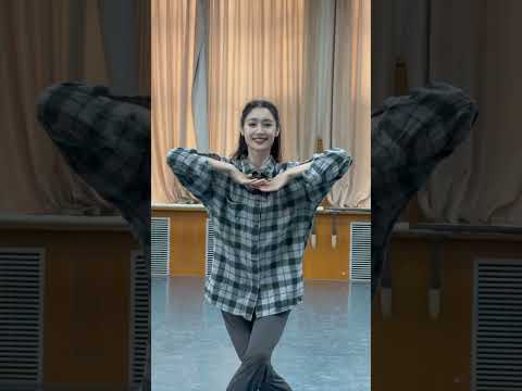 Uyghur Dance - Hawaliq