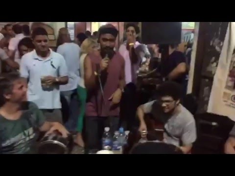 Sambista Fernando Procópio compõe samba contra conceito tradicional de de família