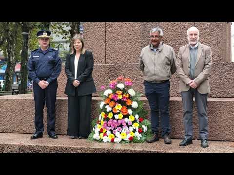 Izamiento de pabellones en el 212° Aniversario del Primer Gobierno Patrio de la Banda Oriental