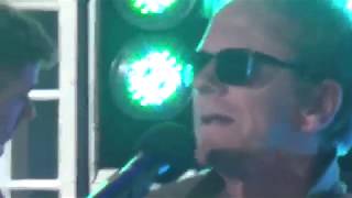 Kiefer Sutherland &#39;Something You Love&#39; - Sound check for BBC&#39;s The One Show - London 26/04/2019