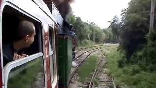 preview picture of video 'жъ. пъ. гара Банкя - паренъ локомотивъ / Steam engine approaching Bankya (Bulgaria) railway station.'