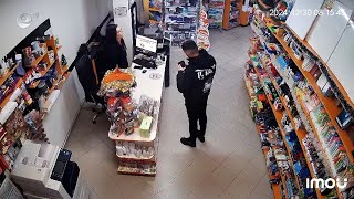 Полицията в Кърджали издирва млад мъж, откраднал 14 кутии с дарения за болни хора