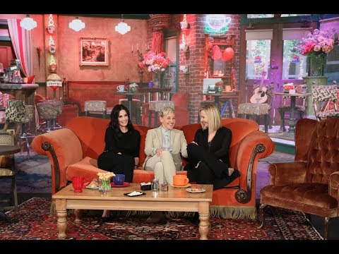 Courteney Cox Has a Surprise Reunion with Her ‘Friend’ Lisa Kudrow!