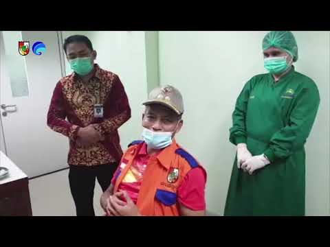 Wakil Wali Kota Pekanbaru Beserta Tokoh Publik Melakukan Vaksinasi Tahap Kedua