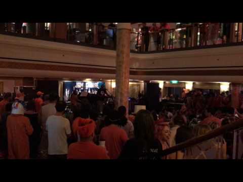 Joey Porter & Nigel Hall - Moog solo during a George Duke cover 1/21/17 Jam Cruise 15