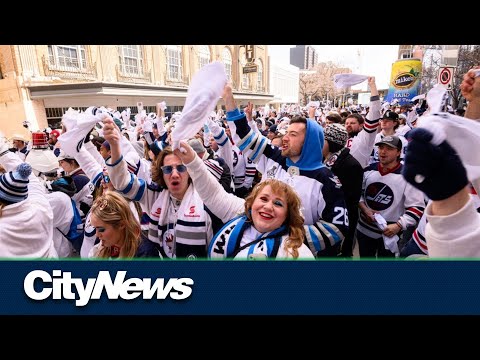 Jets fans gather for return of Winnipeg White Out party
