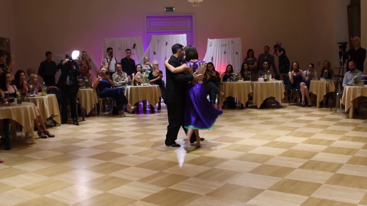 Tango. Gustavo Rosas. Gisela Natoli.Philarmonica Jarkiv.Ukrania.Noviembre 2019.Amigos.Argentina.