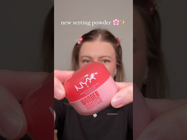 Vídeo relacionado con NYX Professional Makeup Wonder Snatch Powder, Polvos Fijadores del Maquillaje, 16H de Fijación, A Prueba de Sudor y Manchas, Acabado Impecable, Fórmula Vegana, Tono: Cheeky Cherry