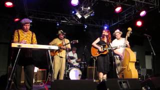 Kim Lenz & The Jaguars LIVE Calihan's "Devil On My Shoulder" August 7, 2013