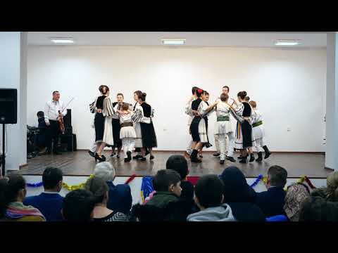 ANSAMBLUL FOLCLORIC ,,FIII SATULUI ROMOS''- JIANA
