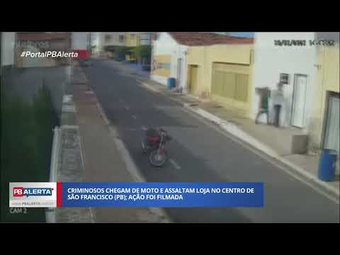 Vídeo: dupla invade loja de celulares e causa prejuízo que pode passar de R$ 100 mil em São Francisco