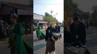 Download lagu Bakul jamu cantik #viral #nganjuk #hutri78 #karnaval mp3 Download lagu Bakul jamu cantik #viral #nganjuk #hutri78 #karnaval mp3