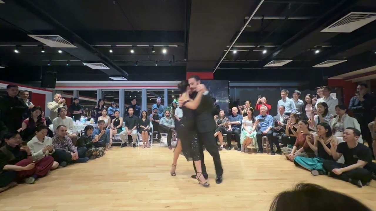 Gianpiero Galdi y Lorena Tarantino - Grand Milonga 17 Jan 2025, Hong Kong -2/5