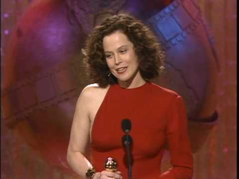 Sigourney Weaver Wins Best Supporting Actress Motion Picture - Golden Globes 1989