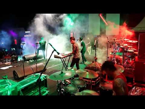 Pee Wee Gaskins - Detik Tak Bergerak (Cover Maii Gruppies)