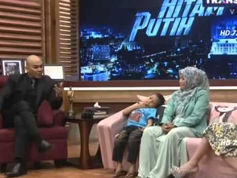Hitam Putih 14 April 2015 Full   Bocah 6 Tahun Yang Merawat Ibu dan Kedua Saudaranya   Full HD 720p