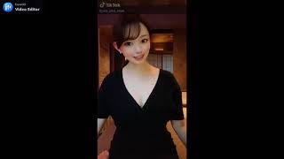 《エロTikTok》超美人の谷間が揺れてる