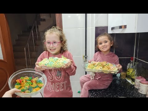 Mama brought a baby - Jana Makdad | Birds of Paradise