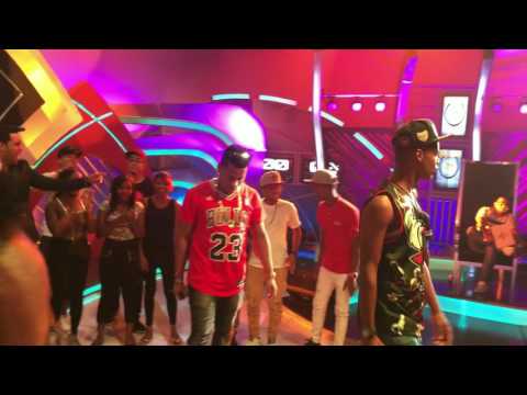 El ProfetaRD Vs Melvin La Cura Batallas De Gallos En Divertido Con Jochy