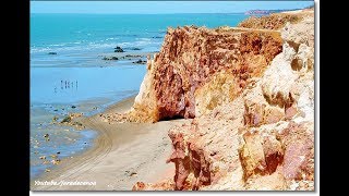 preview picture of video 'Jura desce as dunas e falésias coloridas da Ponta Grossa  em Icapuí  no Ceará  agosto 2009'