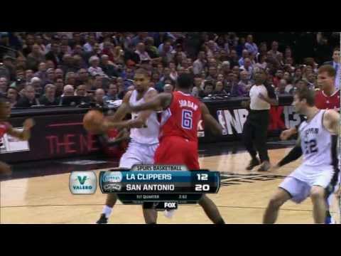 Tim Duncan Plays Point Guard