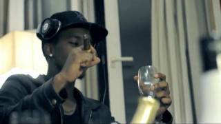 Clip Chick - Fast The Weak featuring Clyde.flv