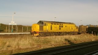 preview picture of video 'Abergele & Pensarn 15.11.2014 - Network Rail Class 37 97 97302 and 97303 on RHTT'