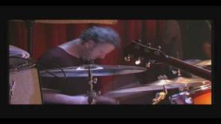 Mudhoney - In &quot;N&quot; Out Of Grace (Live At El Sol) Madrid, Spain 2007