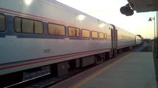 preview picture of video 'Amtrak Hiawatha 330 Departs Sturtevant - 11/18/2011'