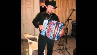 VICENTE FERNANDEZ LA MITAD DE MI ORGULLO SAUL ARMENTA.wmv