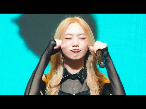 [4K] สายซับ - Pun BNK48 @ 12th single Roadshow Seacon Square 221002 [Fancam]