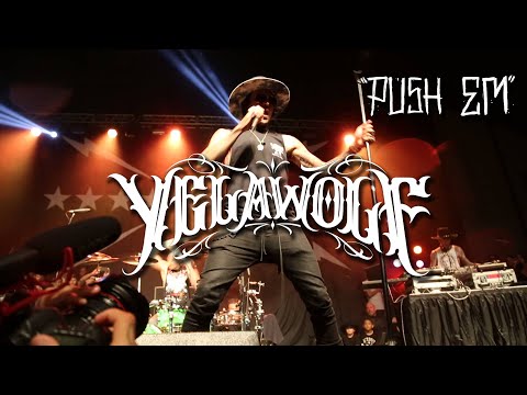 Yelawolf @ Musink "Push 'Em"  in HD